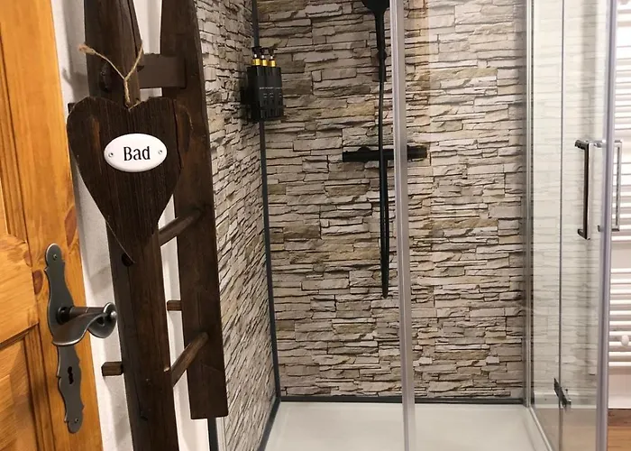 Bijou Hollandia אנגלברג